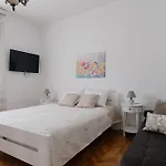 Apartment Vesna *